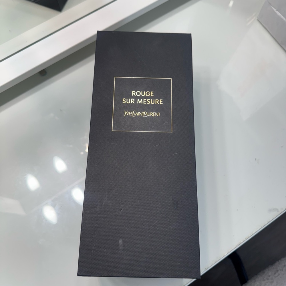 Yves Saint Laurent Rouge Sur Mesure